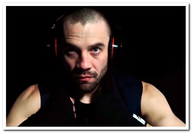 10000 часов видео для достижения успеха